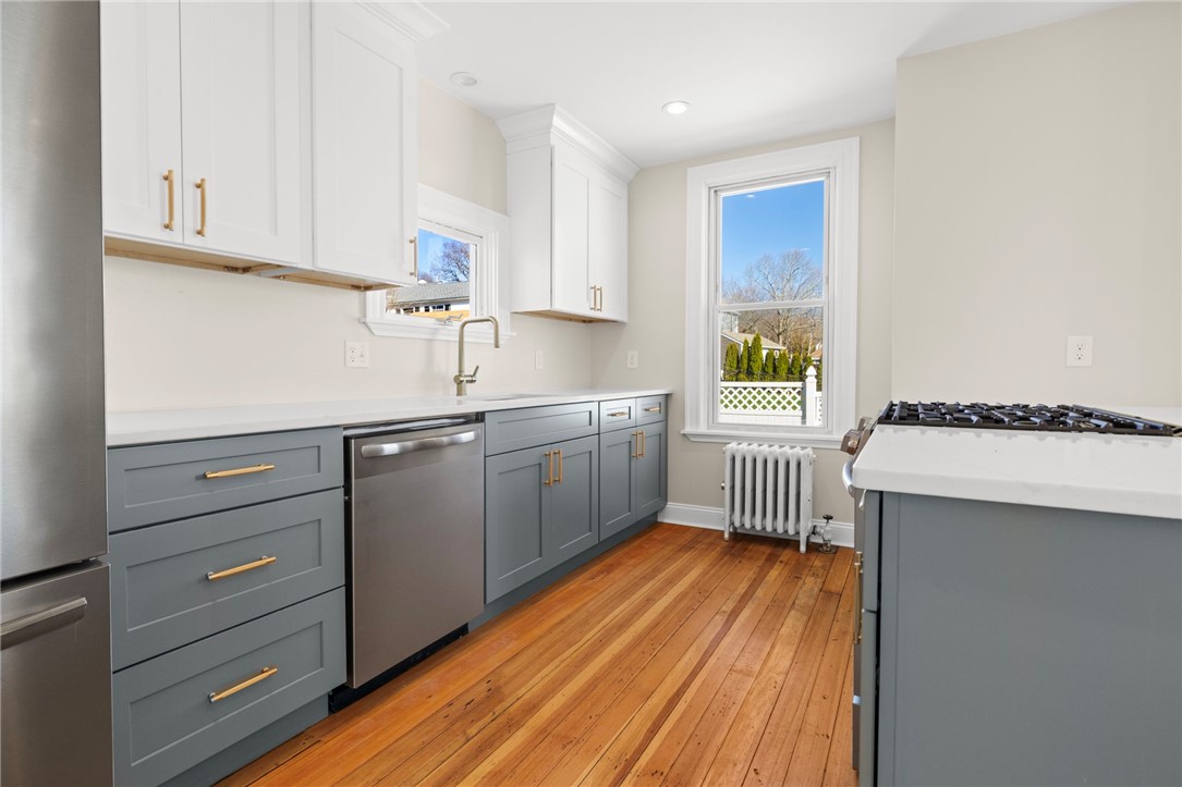 54 East Earle Street Cumberland, RI 02864 - Photo 17 of 44