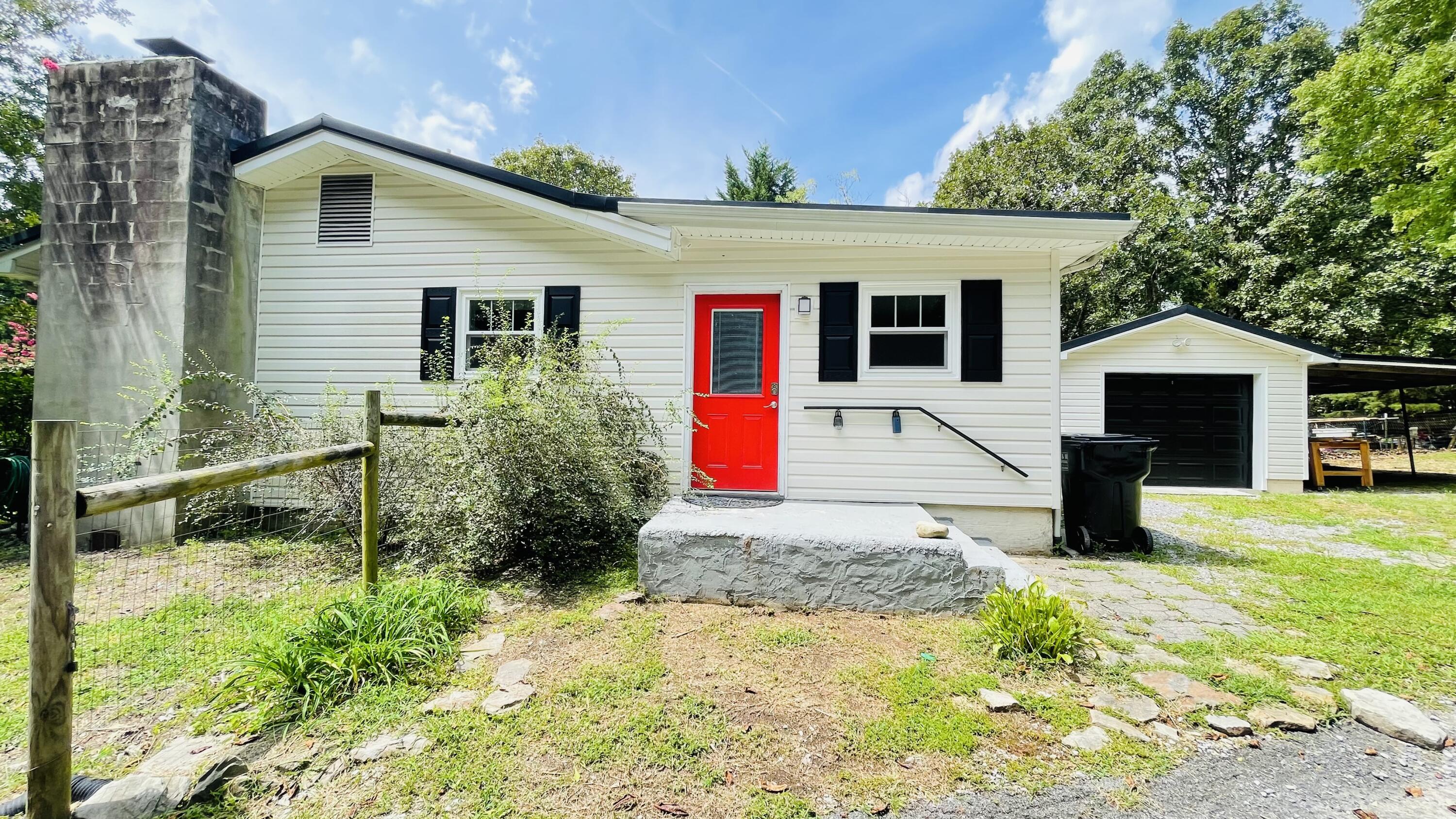 6521 Shirley Pond Road Harrison, TN 37341 - Photo 29 of 35 Side Entrance