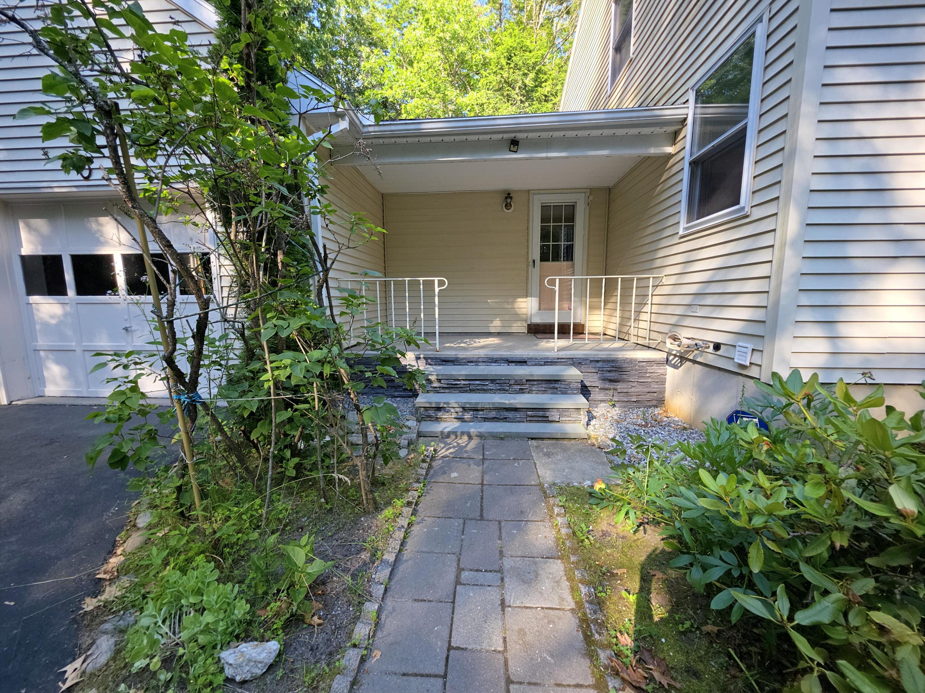 100 Woods Road Falmouth, ME 04105 - Photo 10 of 53 10