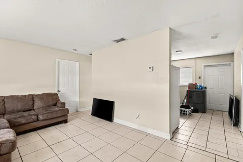 $695,000 | 1205 Ave K, Fort Pierce, FL 34950