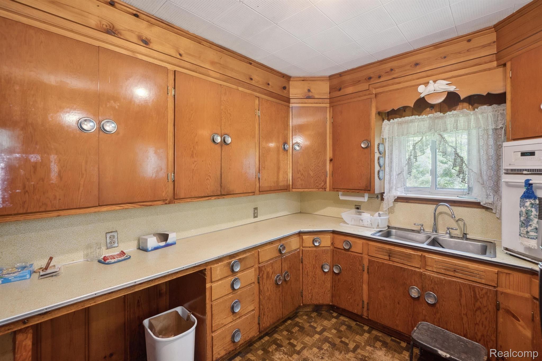 2296 Grove Park Road Fenton, MI 48430 - Photo 9 of 49 Gallery Image 9