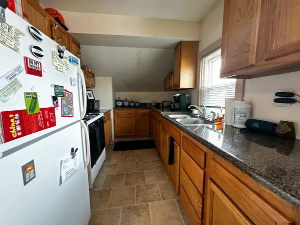 $600,000 | 556 Jefferson Street, Oshkosh, WI 54901