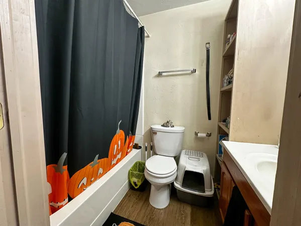 $600,000 | 556 Jefferson Street, Oshkosh, WI 54901