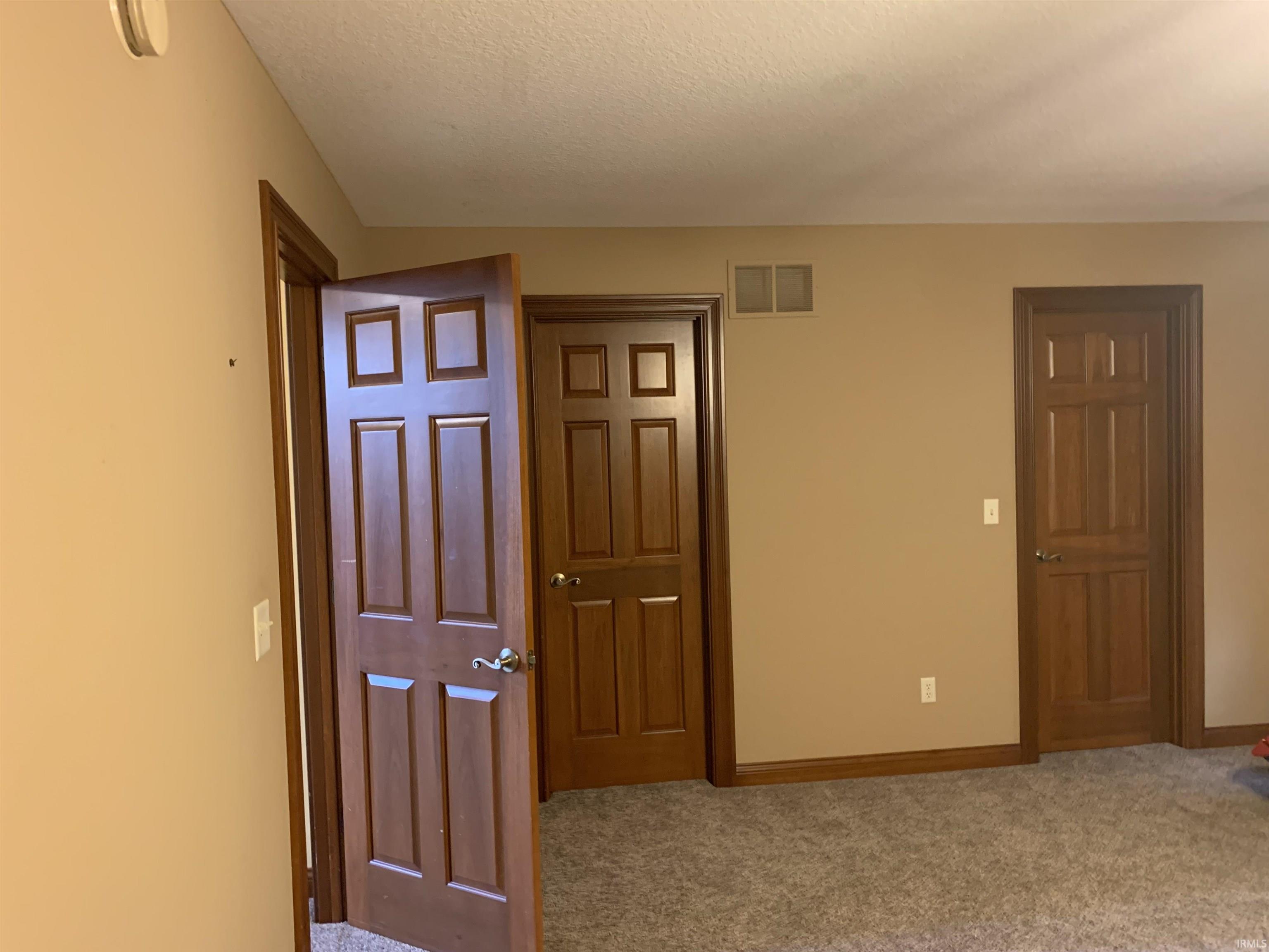 4830 West Cook Road Fort Wayne, IN 46818 - Photo 17 of 31