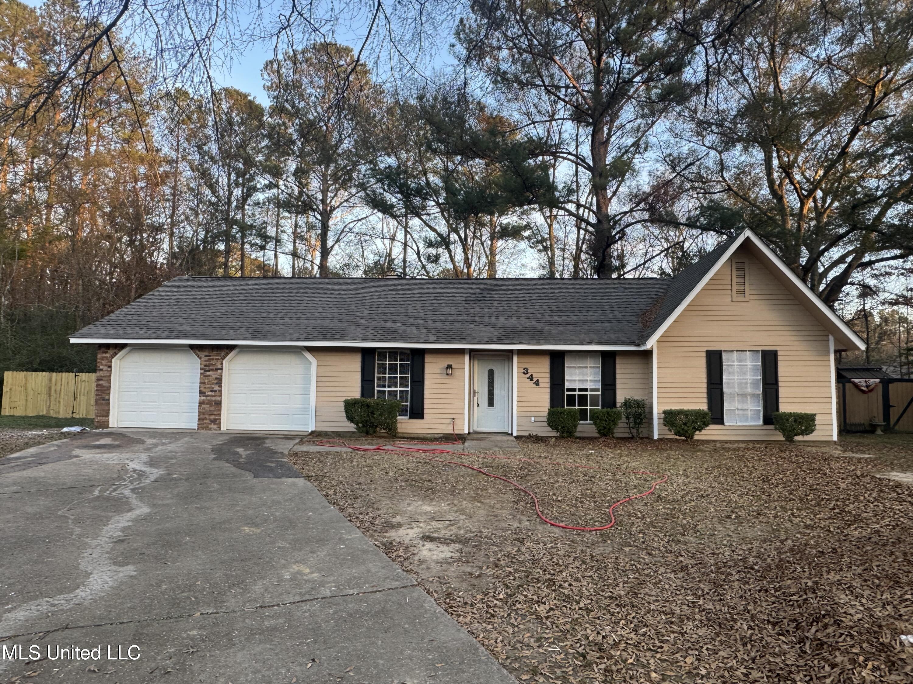 344 Red Oak Drive Jackson, MS 39212 - Photo 1 of 18 IMG_8383