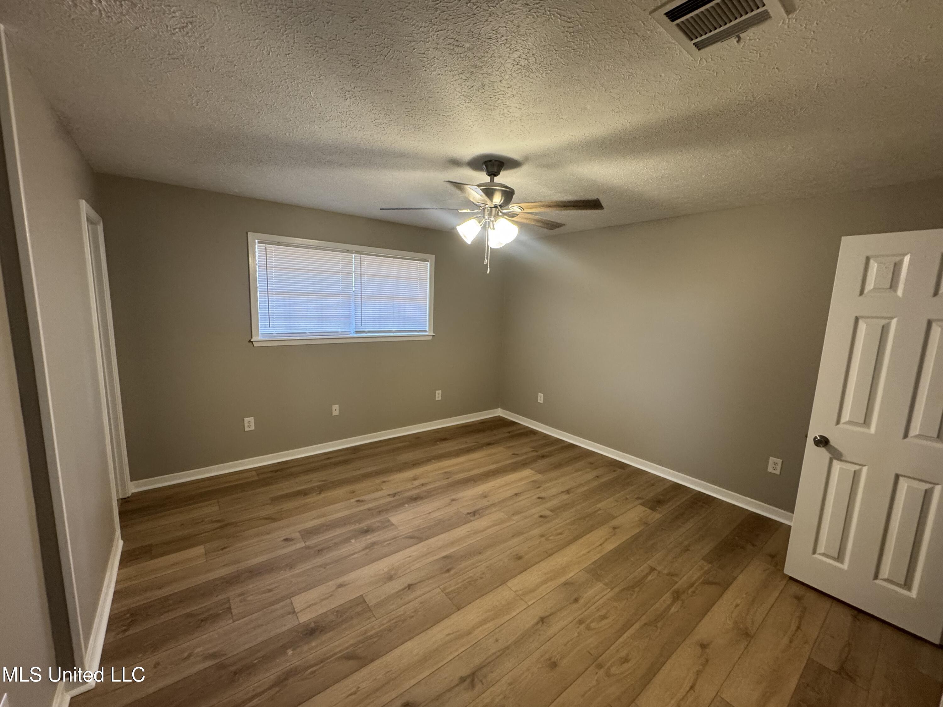 344 Red Oak Drive Jackson, MS 39212 - Photo 13 of 18 IMG_8375