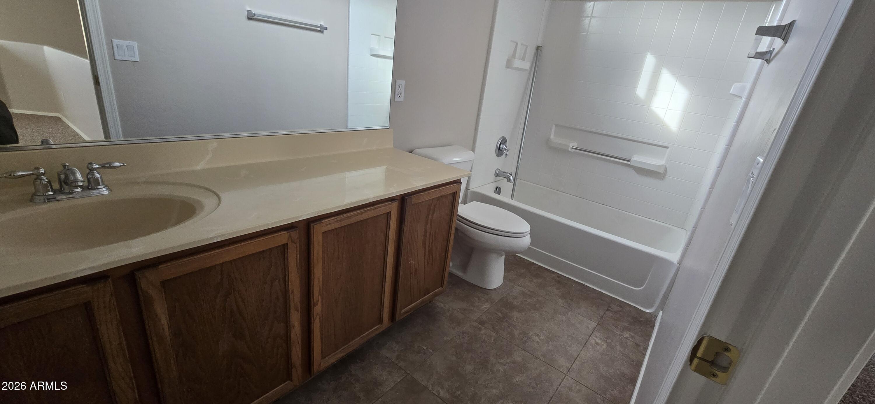 6528 West Eagle Talon Trail Phoenix, AZ 85083 - Photo 12 of 23 2026-01-21 15.14.14