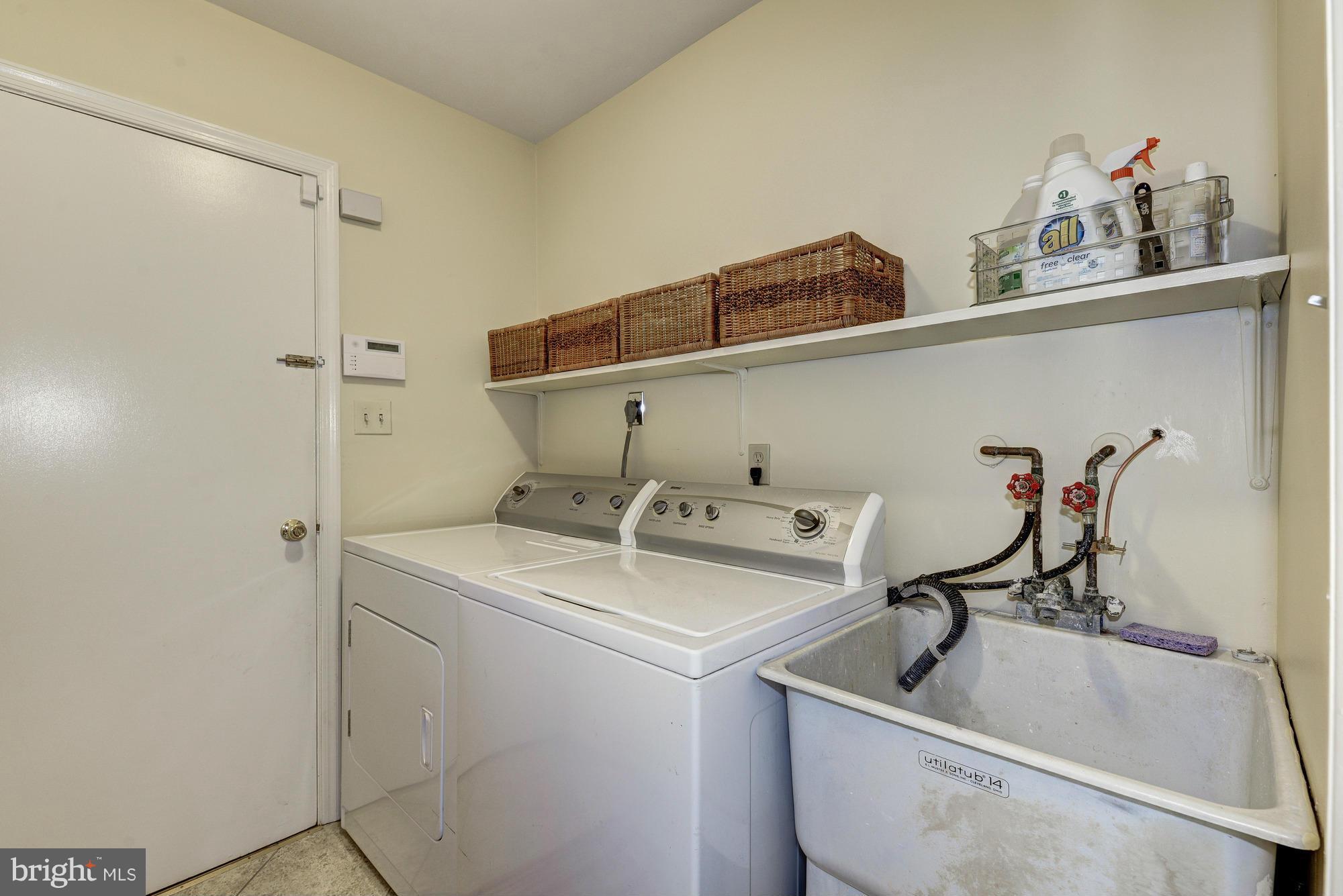 416 Old Stone Road Silver Spring, MD 20904 - Photo 12 of 30 Interior (General)
