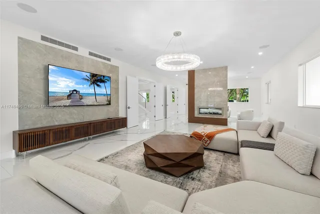 $35,000 | 13600 Southwest 67th Avenue, Palmetto Bay, FL 33158