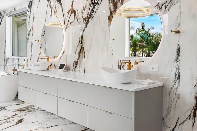 $35,000 | 13600 Southwest 67th Avenue, Palmetto Bay, FL 33158