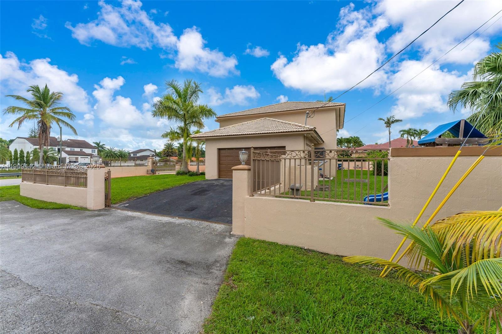 3200 Southwest 132nd Avenue Miami, FL 33175 - Photo 4 of 55 a view of a house with a patio