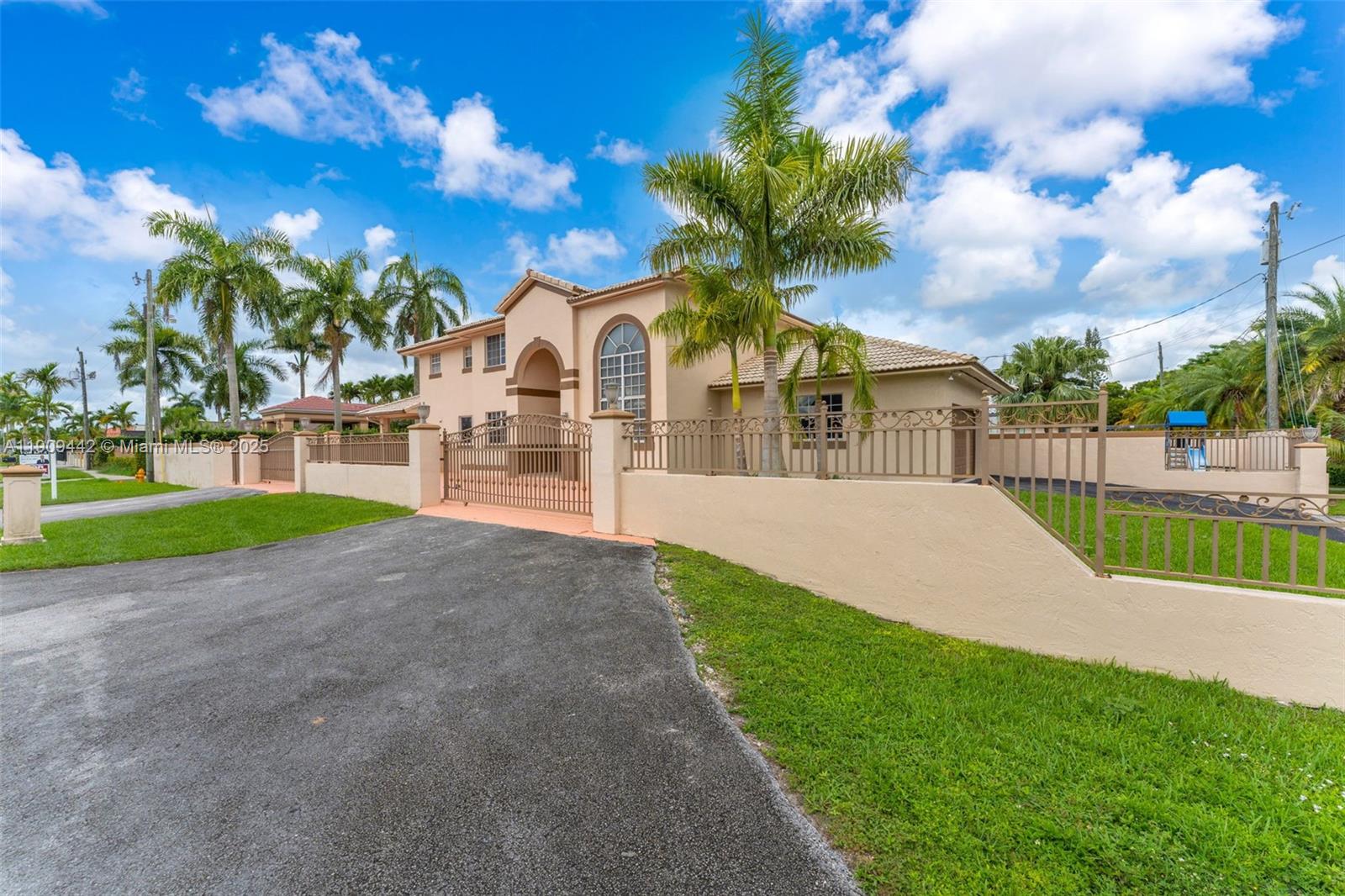 3200 Southwest 132nd Avenue Miami, FL 33175 - Photo 6 of 55