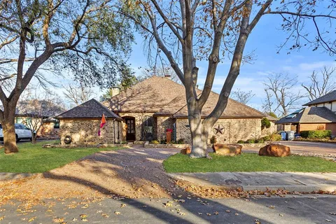 $650,000 | 10112 Candlebrook Drive, Dallas, TX 75243