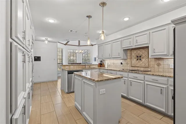 $650,000 | 10112 Candlebrook Drive, Dallas, TX 75243