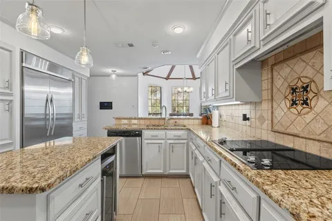 $650,000 | 10112 Candlebrook Drive, Dallas, TX 75243