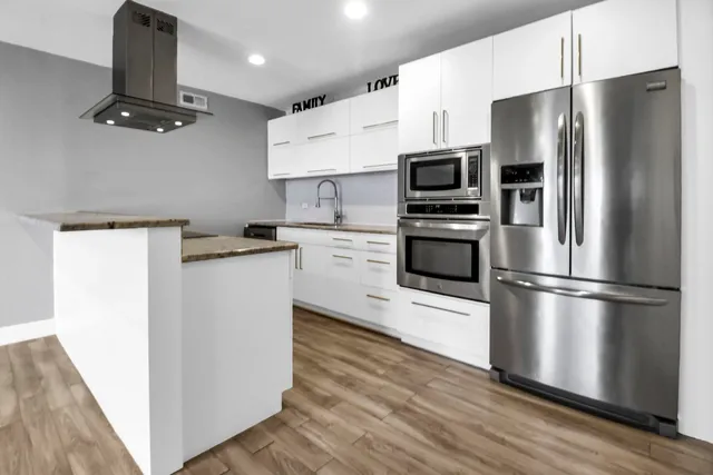 $1,800 | 16622 Theresa Lane, Unit 304, Tinley Park, IL 60477