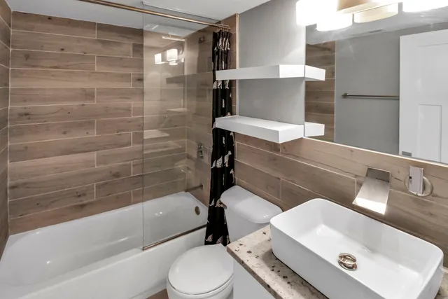 $1,800 | 16622 Theresa Lane, Unit 304, Tinley Park, IL 60477