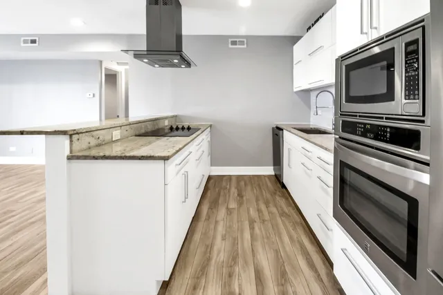 $1,800 | 16622 Theresa Lane, Unit 304, Tinley Park, IL 60477