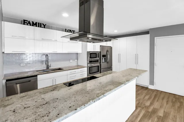 $1,800 | 16622 Theresa Lane, Unit 304, Tinley Park, IL 60477