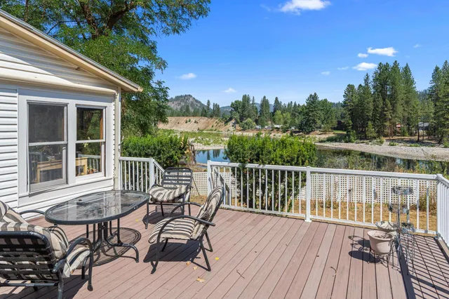 $850,000 | 2339 Kettle River Road, Kettle Falls, WA 99141