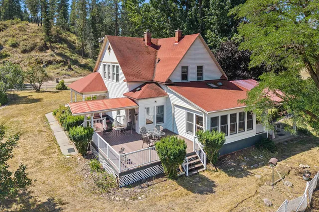 $850,000 | 2339 Kettle River Road, Kettle Falls, WA 99141