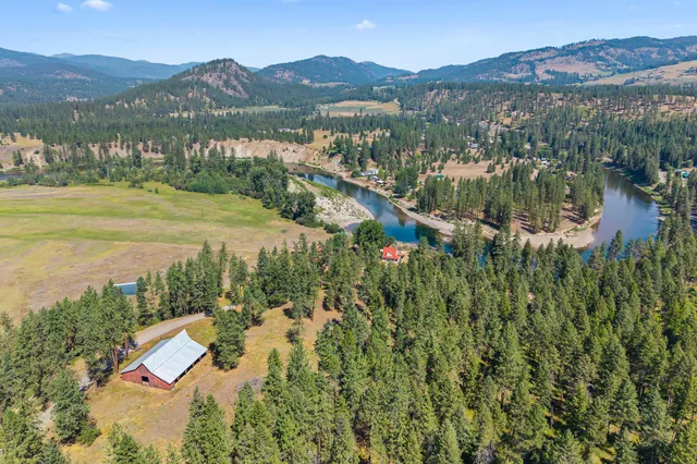 $850,000 | 2339 Kettle River Road, Kettle Falls, WA 99141