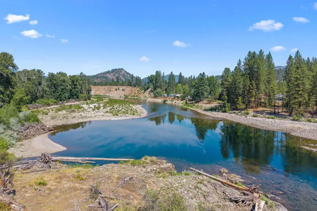 $850,000 | 2339 Kettle River Road, Kettle Falls, WA 99141