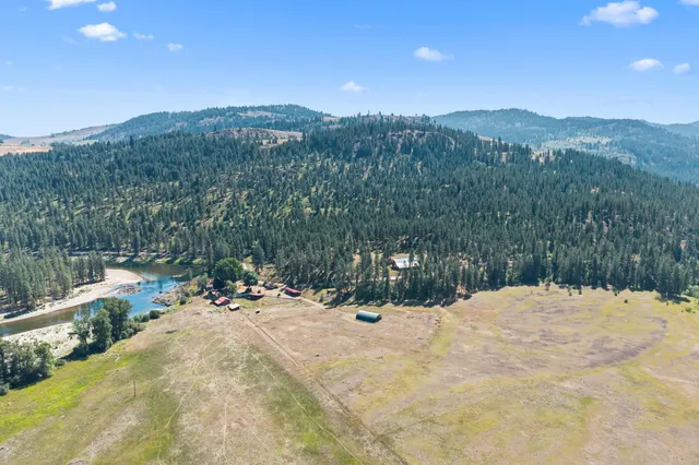 $850,000 | 2339 Kettle River Road, Kettle Falls, WA 99141