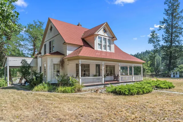 $850,000 | 2339 Kettle River Road, Kettle Falls, WA 99141