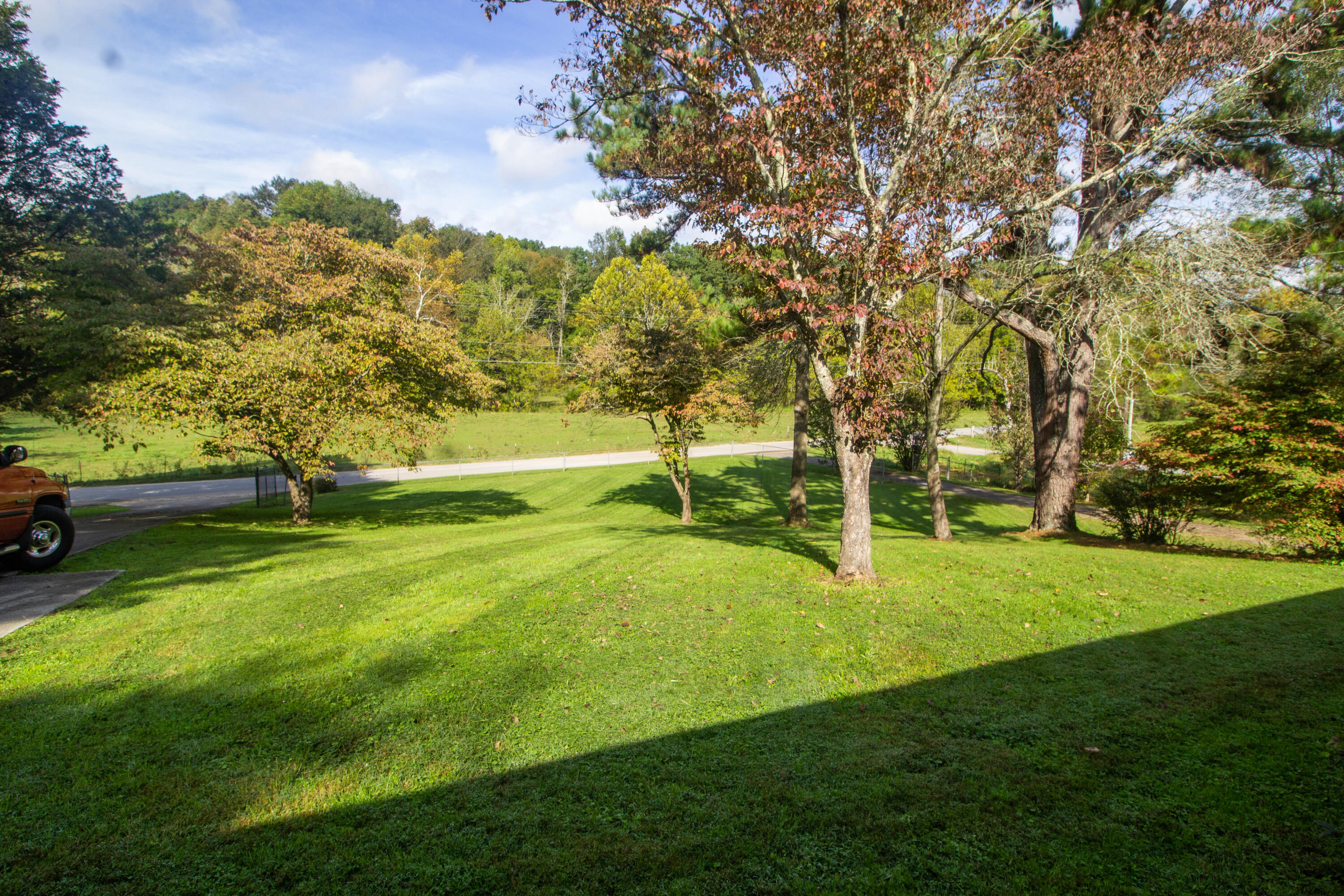 295 Johnson Road Maynardville, TN 37807 - Photo 3 of 23 IMG_0477
