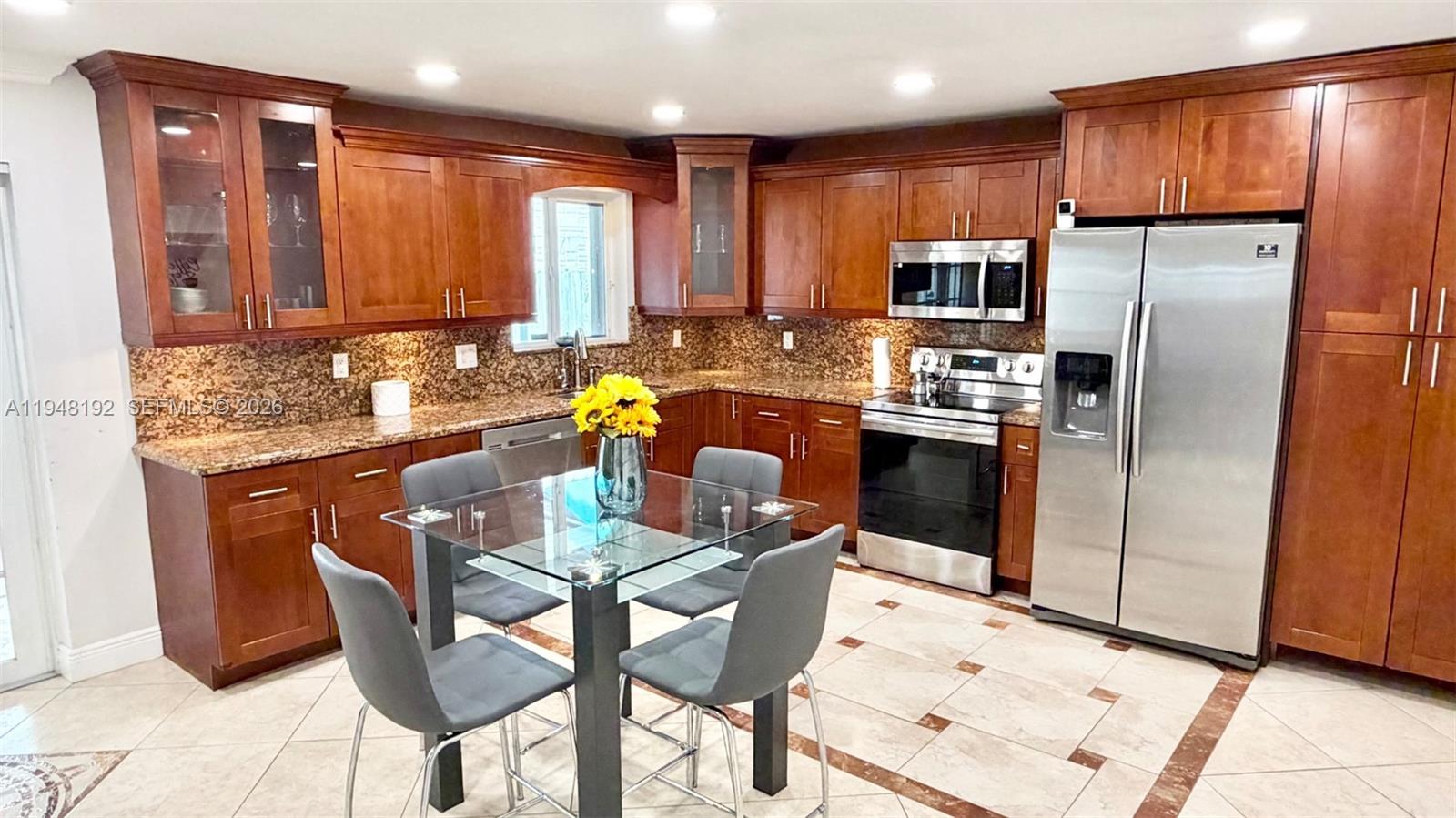 12285 Southwest 257th Terrace Homestead, FL 33032 - Photo 17 of 43