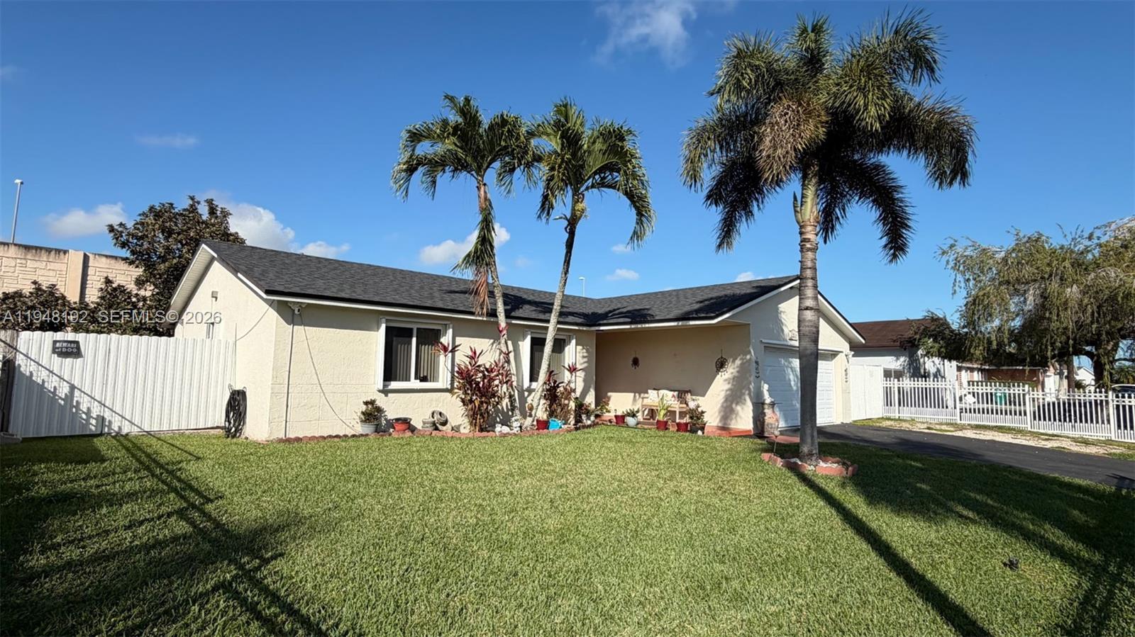 12285 Southwest 257th Terrace Homestead, FL 33032 - Photo 6 of 43