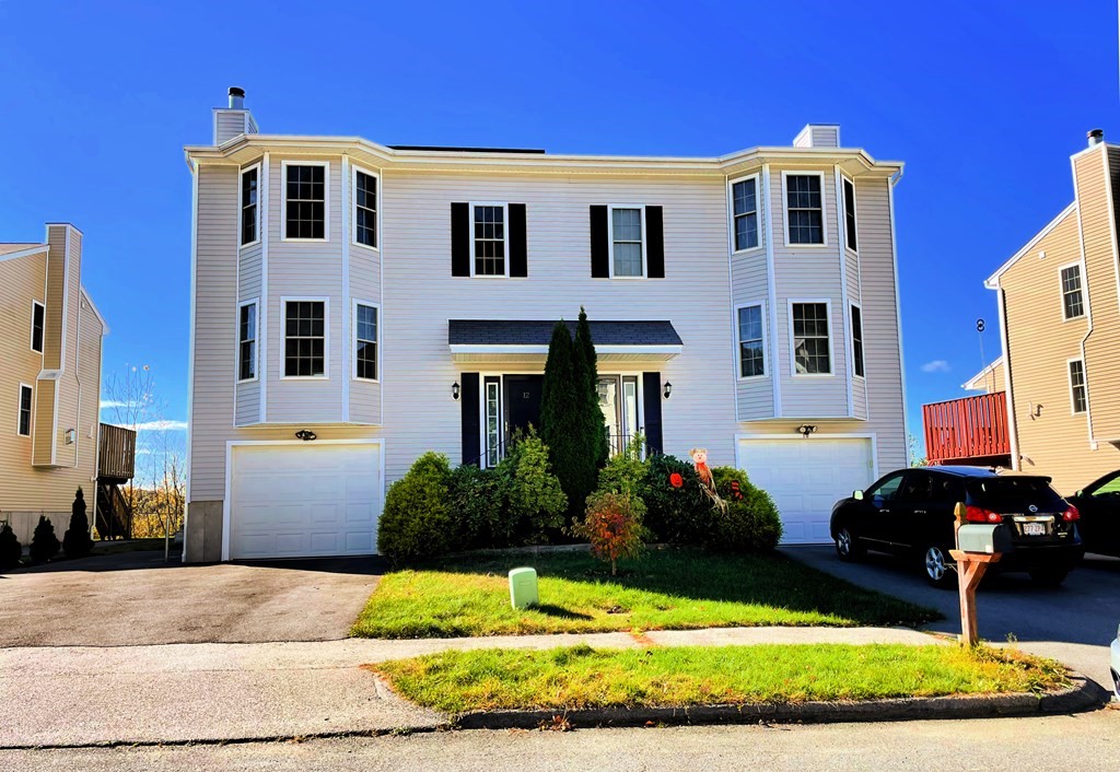 12 Pearlbush Path Worcester, MA 01607 - Photo 2 of 16