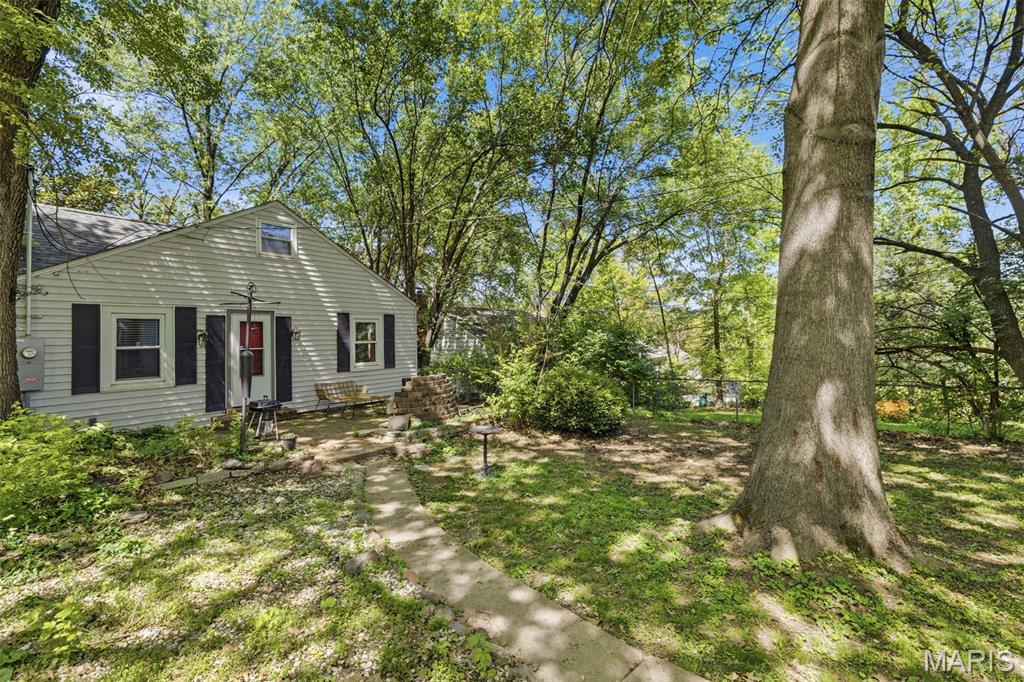 748 North Laclede Station Road Webster Groves, MO 63119 - Photo 13 of 19