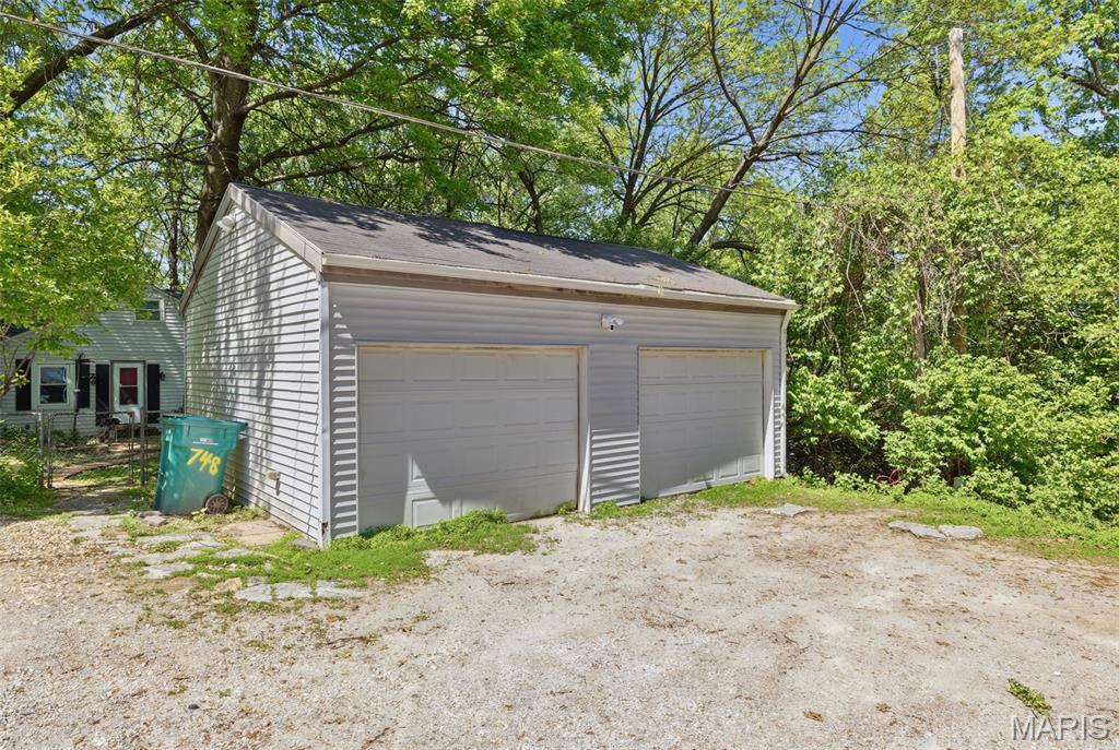748 North Laclede Station Road Webster Groves, MO 63119 - Photo 16 of 19
