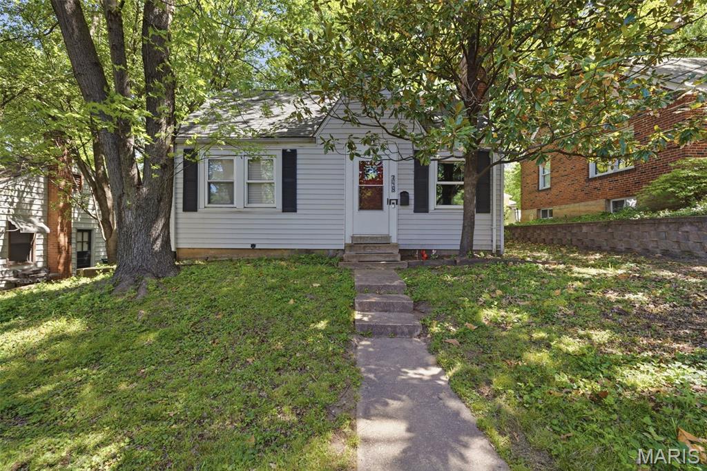 748 North Laclede Station Road Webster Groves, MO 63119 - Photo 19 of 19