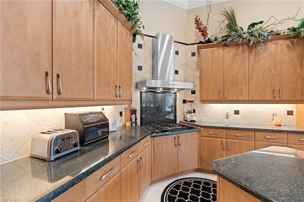 933 Barcarmil Way Naples, FL 34110 - Photo 17 of 48