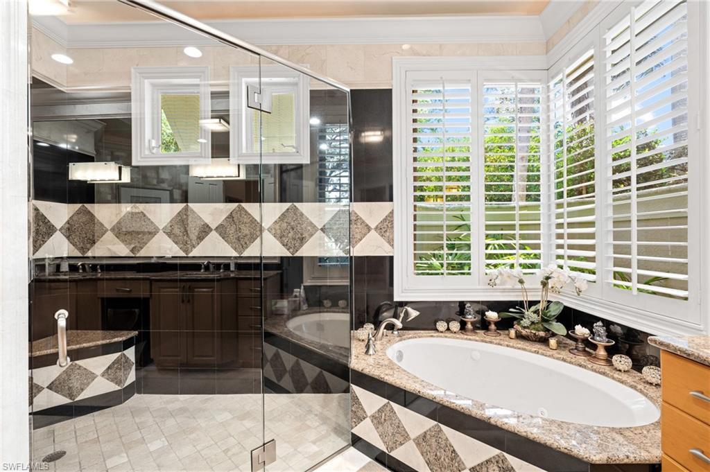 933 Barcarmil Way Naples, FL 34110 - Photo 29 of 48