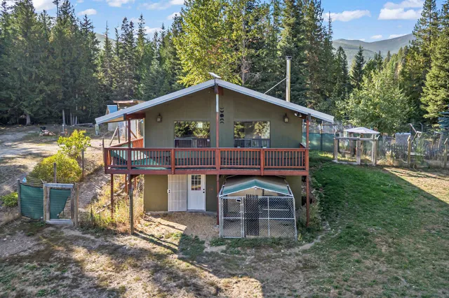 $339,500 | 461 Beaver Creek Lane, Metaline Falls, WA 99153