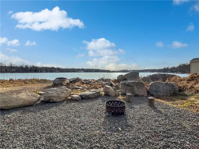 $3,500 | 2513 Waterfront Drive, Tobyhanna, PA 18466