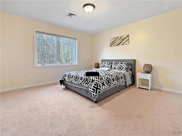 $3,500 | 2513 Waterfront Drive, Tobyhanna, PA 18466