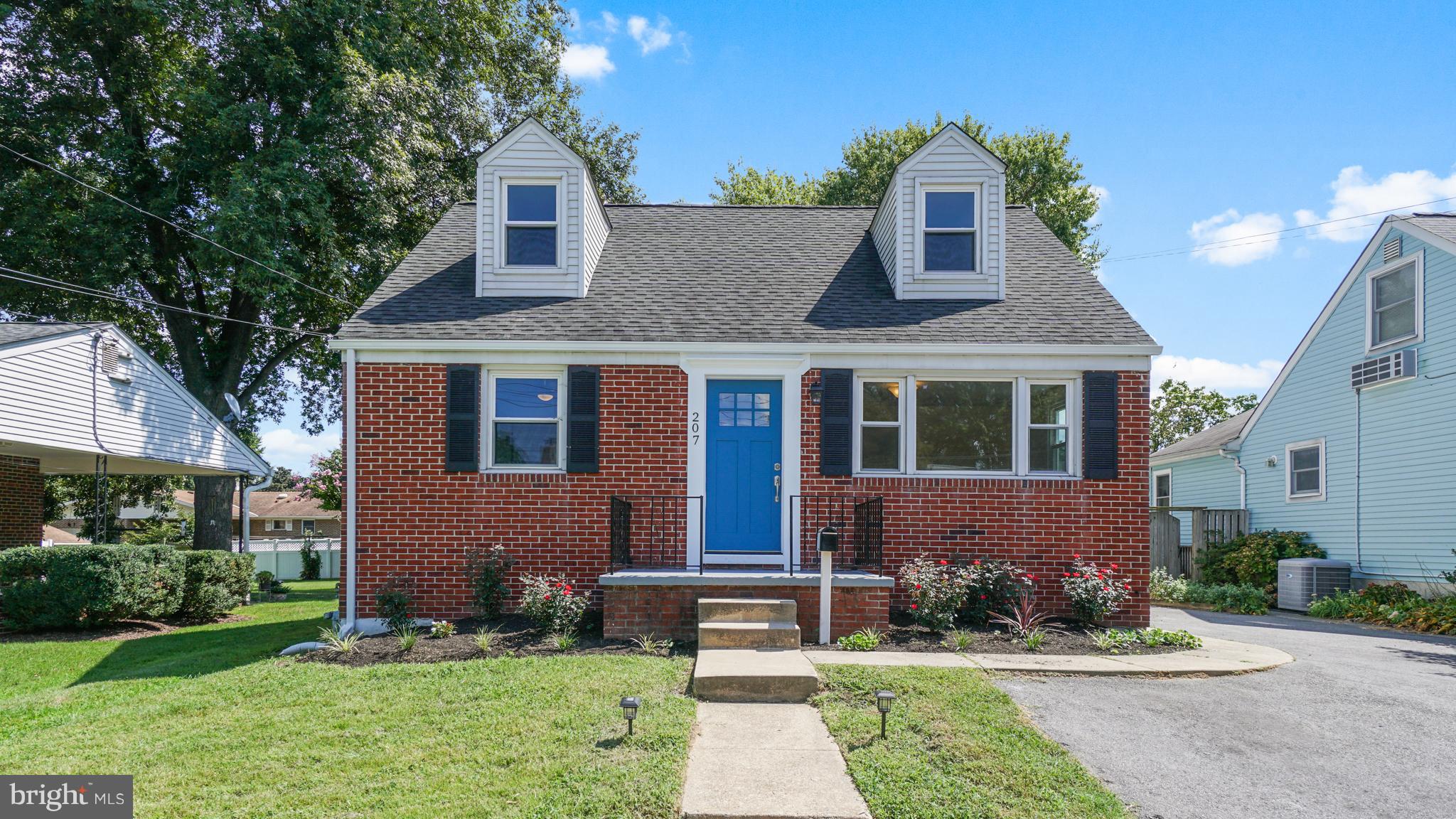 207 Glen Road Pasadena, MD 21122 - Photo 1 of 30 Exterior (Front)