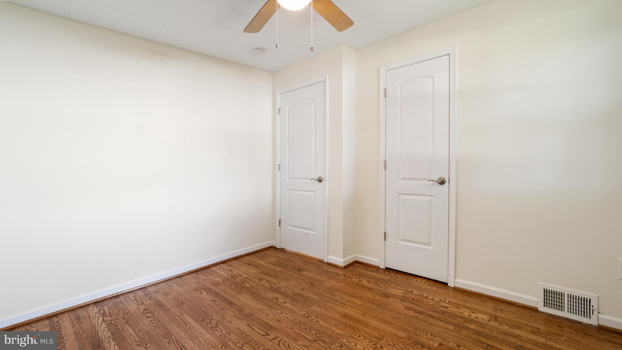 207 Glen Road Pasadena, MD 21122 - Photo 16 of 30 Bedroom