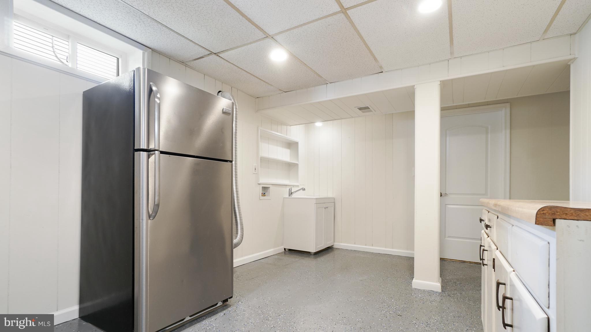 207 Glen Road Pasadena, MD 21122 - Photo 24 of 30 Laundry Room