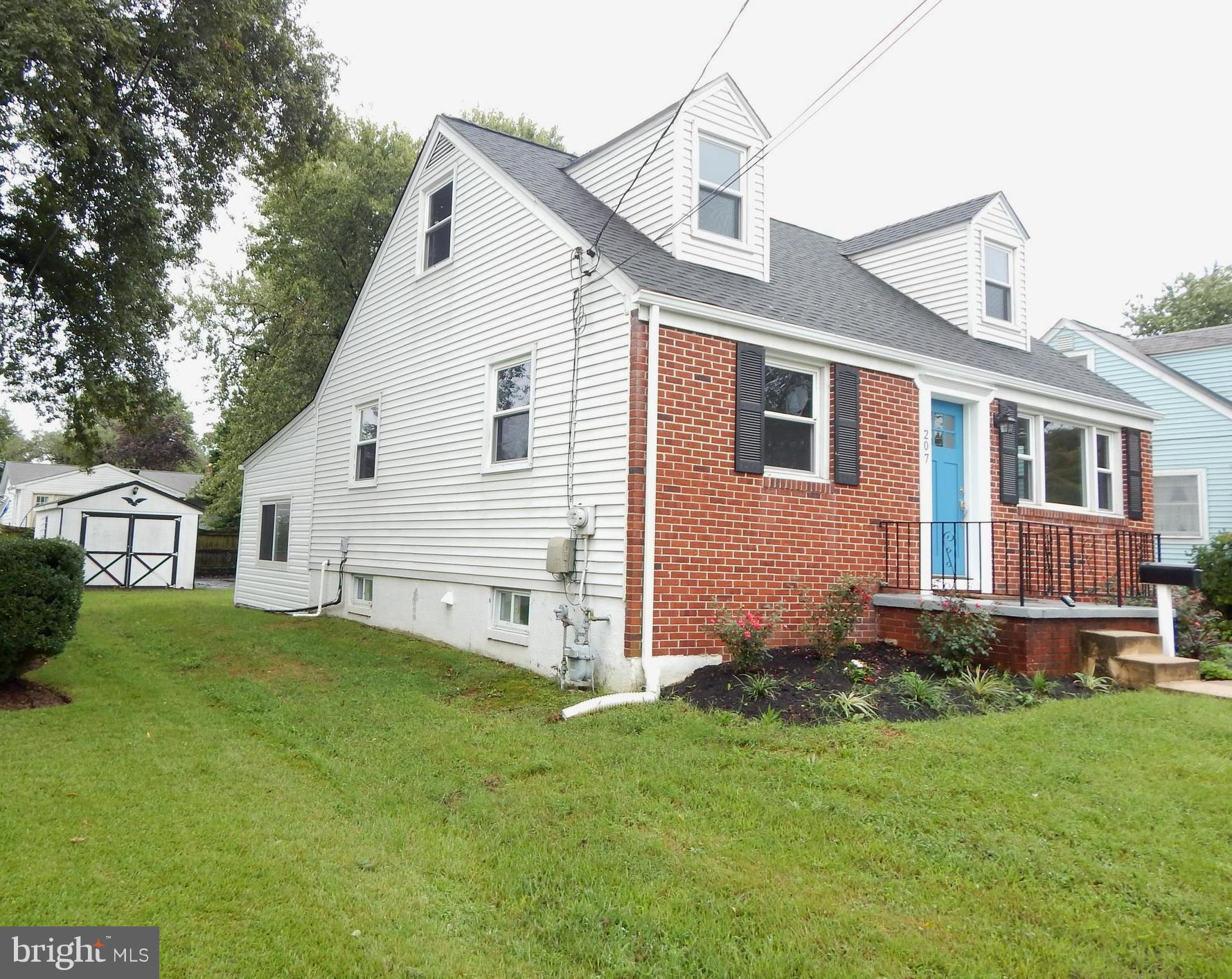 207 Glen Road Pasadena, MD 21122 - Photo 4 of 30 Exterior (Front)