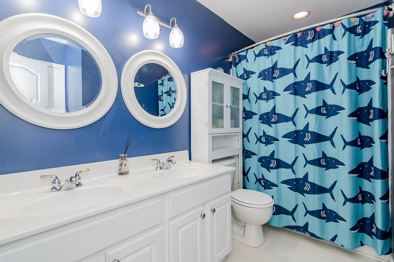 7701 Silver View Lane Raleigh, NC 27613 - Photo 24 of 25 Guest Bath