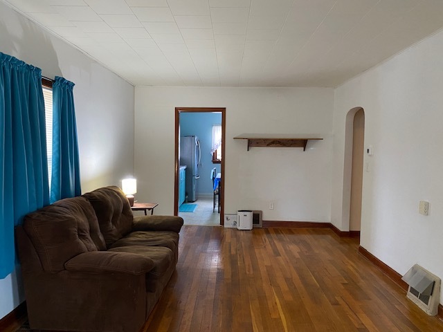 412 West 2nd Street Lostant, IL 61334 - Photo 3 of 22 a living room with furniture and a wooden floor