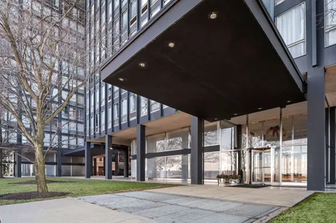 $650,000 | 880 North Lake Shore Drive, Unit 14CD, Chicago, IL 60611