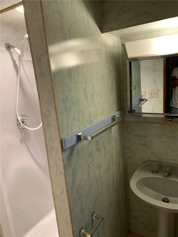 1 Colonial Road East Providence, RI 02914 - Photo 13 of 21