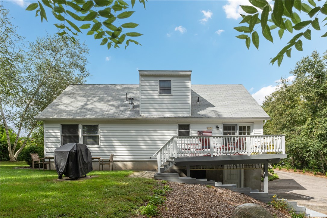 23 Colonial Drive Westerly, RI 02891 - Photo 34 of 40